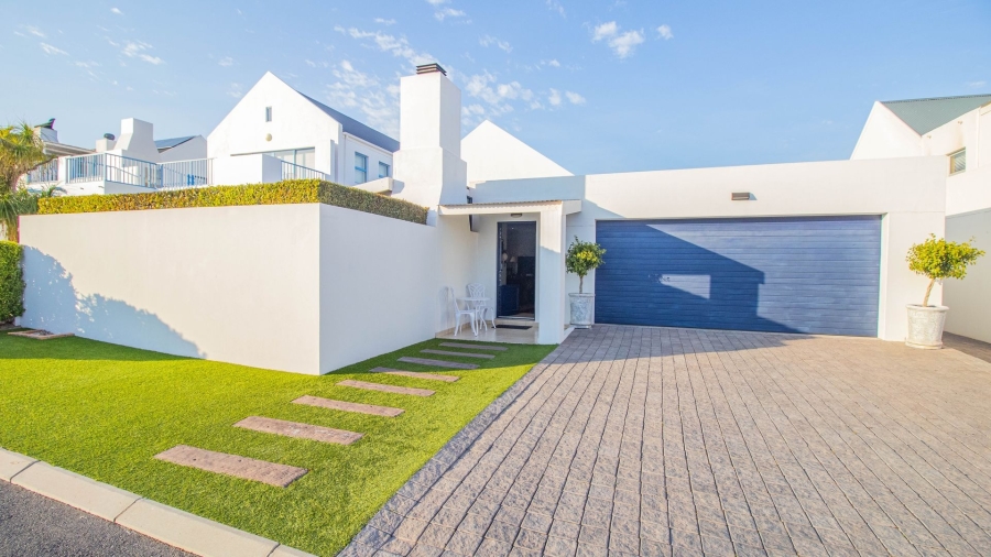 3 Bedroom Property for Sale in Blue Lagoon Western Cape